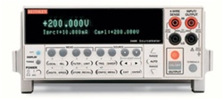 Keithley 2400 SourceMeter Fuente de Poder de Propósito General con Multimetro hasta 200V y 1A, Potencia de Salida 20W